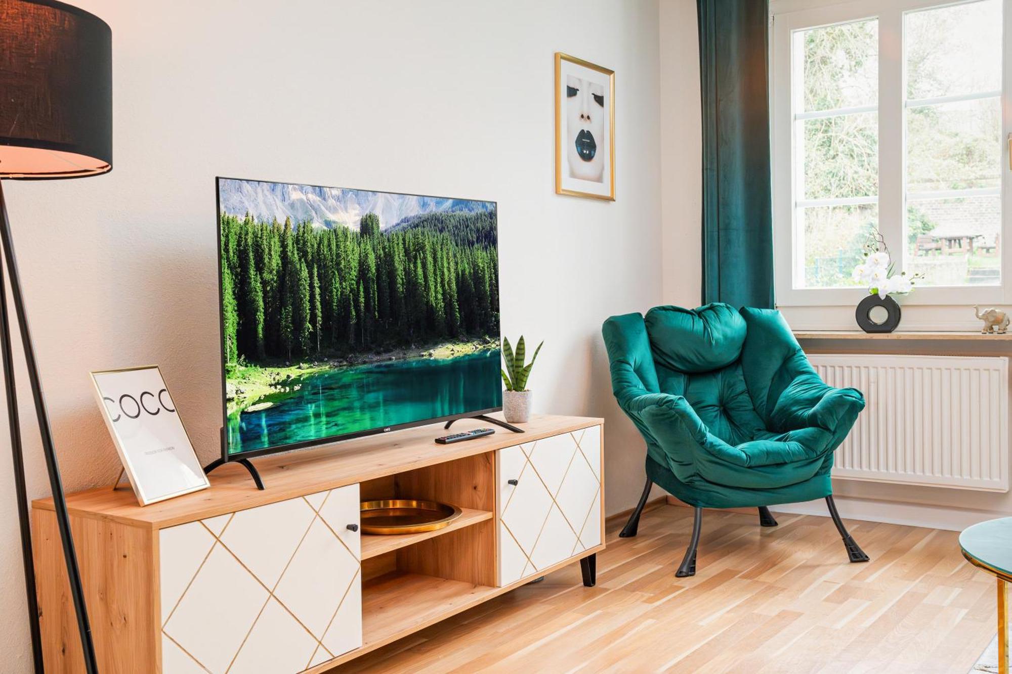 Smart Home - Wuppertal - Perfect For 6 Guests - Central - Netflix - Schwebebahn - Free Parking Zone Exterior foto
